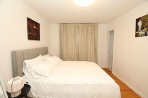 3 chambres, fer et planche à repasser, Wi-Fi, draps fournis