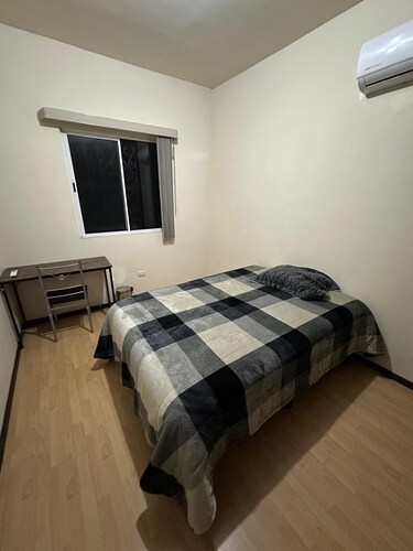 Cozy private room near Walmart/HEB