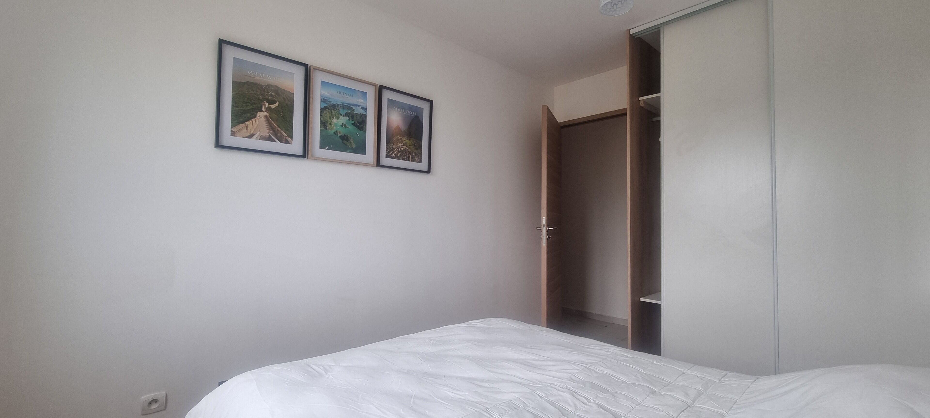 Iron/ironing board, WiFi