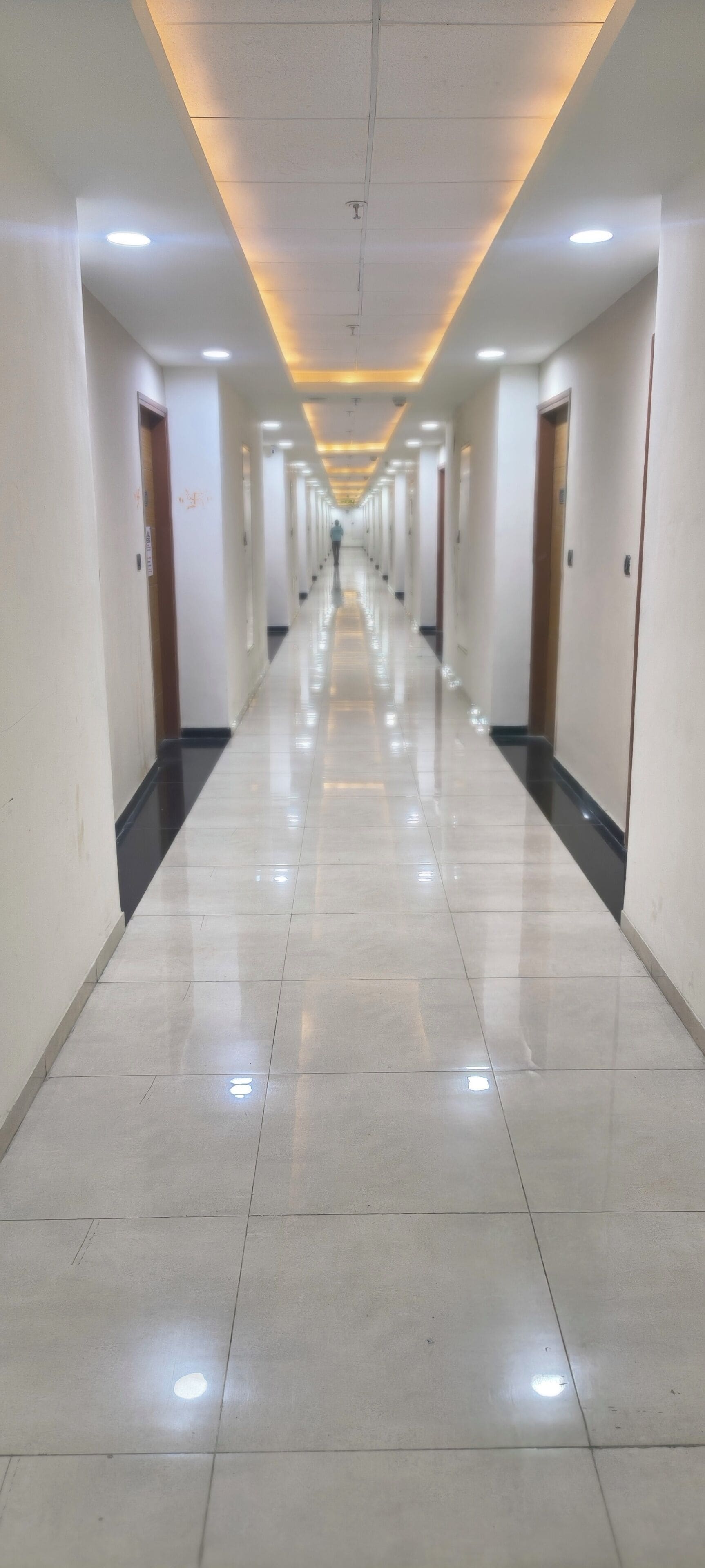 Comfort Studio, Balcony, City View | Interior