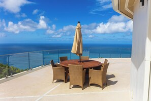 Outdoor dining - Your private sanctuary and perfect escape suspended above the sea. Your Moment! (Tortola)
