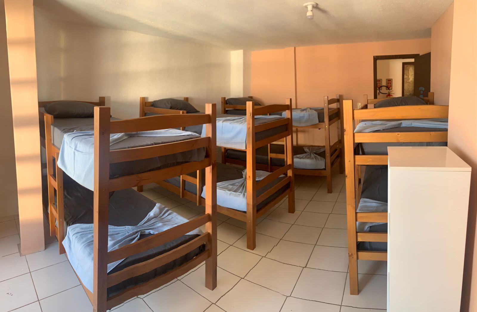 Dormitorio compartido básico, vistas a la ciudad | Wifi gratis