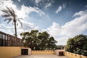 Property grounds - BA1 - Bayt Abbas Boutique Retreat (The Dome Room) 1 BR (Kerdasah)