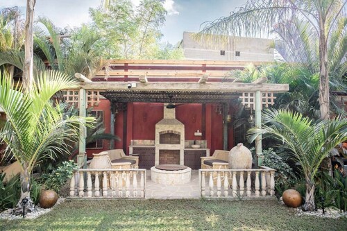 Bayt Abbas Boutique Stay (The Cave suite)