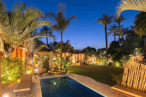 Bayt Abbas Boutique Stay (The Cave suite)