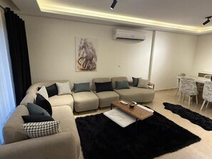 TV, fireplace - 3-bedroom apartment in gorgeous SHIKH ZAYED with AC and comfort (giza)