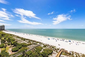 Beach - Marco Island Condo 1st Floor Walk to Beach with Pool (Marco Island)
