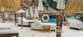 Nice home in Puerto de Andratx with WiFi