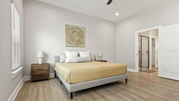 3 bedrooms, iron/ironing board, free WiFi, bed sheets