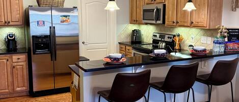 Mikrowelle, Ofen, Geschirrspüler