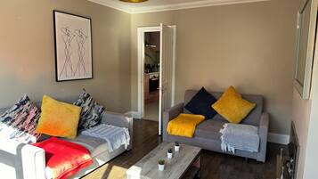 Smart-TV, peis og kontorer