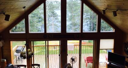 Picturesque 4 - Bedroom Lakefront Cabin on the Minong Flowage