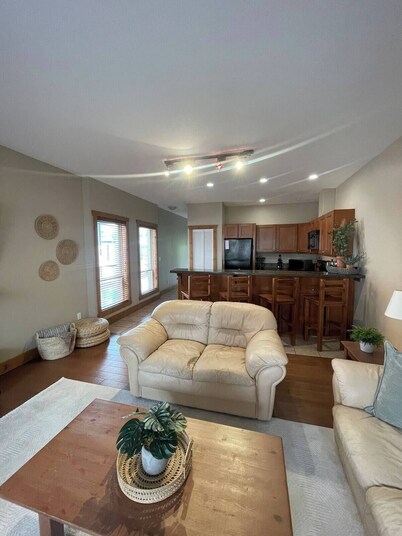 Osoyoos Condo: Perfect for Wine & Lake Lovers!