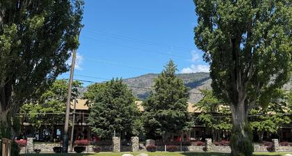 Osoyoos Condo: Perfect for Wine & Lake Lovers!