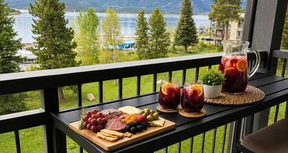 Dillon Lakefront Luxury w Iconic Mountain Views. Walk to Marina & Amphitheater
