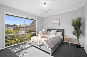 8 makuuhuonetta, ilmainen Wi-Fi, vuodevaatteet