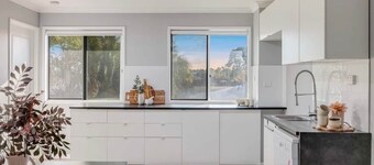 Pelican waters getaways