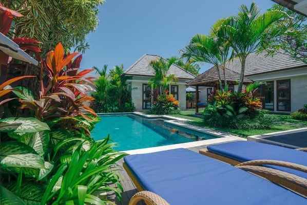 Alberca al aire libre