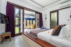 In-room safe, iron/ironing board, free WiFi, bed sheets - Tropical Paradise Escape-Villa Athena 3BR - Seminyak (Seminyak)