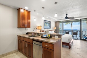 1 bedroom, iron/ironing board, free WiFi, bed sheets - New Listing - Lahaina Shores 317, Beautiful Beachfront Location (Lahaina)