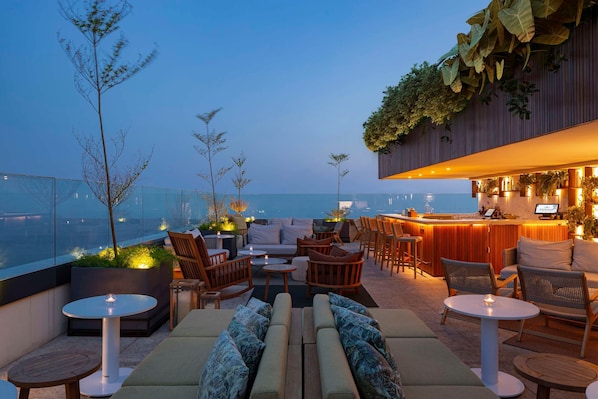 Outdoor dining - Own Ipanema Visconti (Rio de Janeiro)