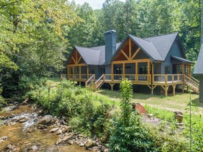 Exterior - Pet Friendly Creekside Remote Work Retreat in the Blue Ridge Mountains (Hayesville)