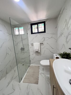 Towels, soap, toilet paper - Quiet and cozy place (Santo Domingo)