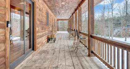 Modern Mountain Cabin • Hot Tub | Hot Springs, VA