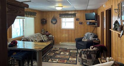 Perfect 3-bedroom cabin in enjoyable Marinesco getaway