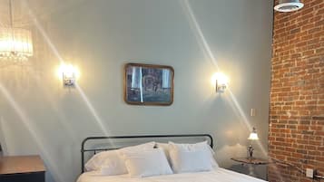 WiFi, bed sheets
