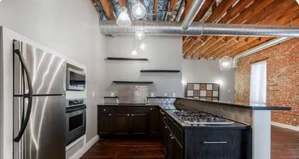 Historic Luxury on Main Street in Spring Hill