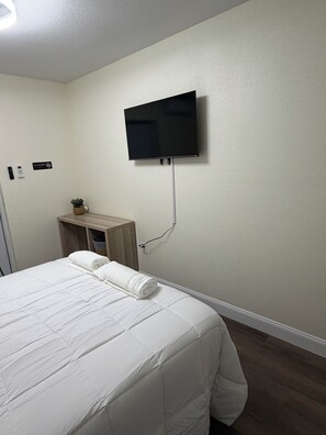1 bedroom, iron/ironing board, free WiFi, bed sheets - Living loft 2 (Tampa)
