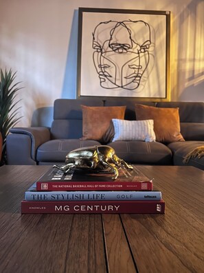 Interior - Scottsdale Hub! 2 bedroom! (Scottsdale)