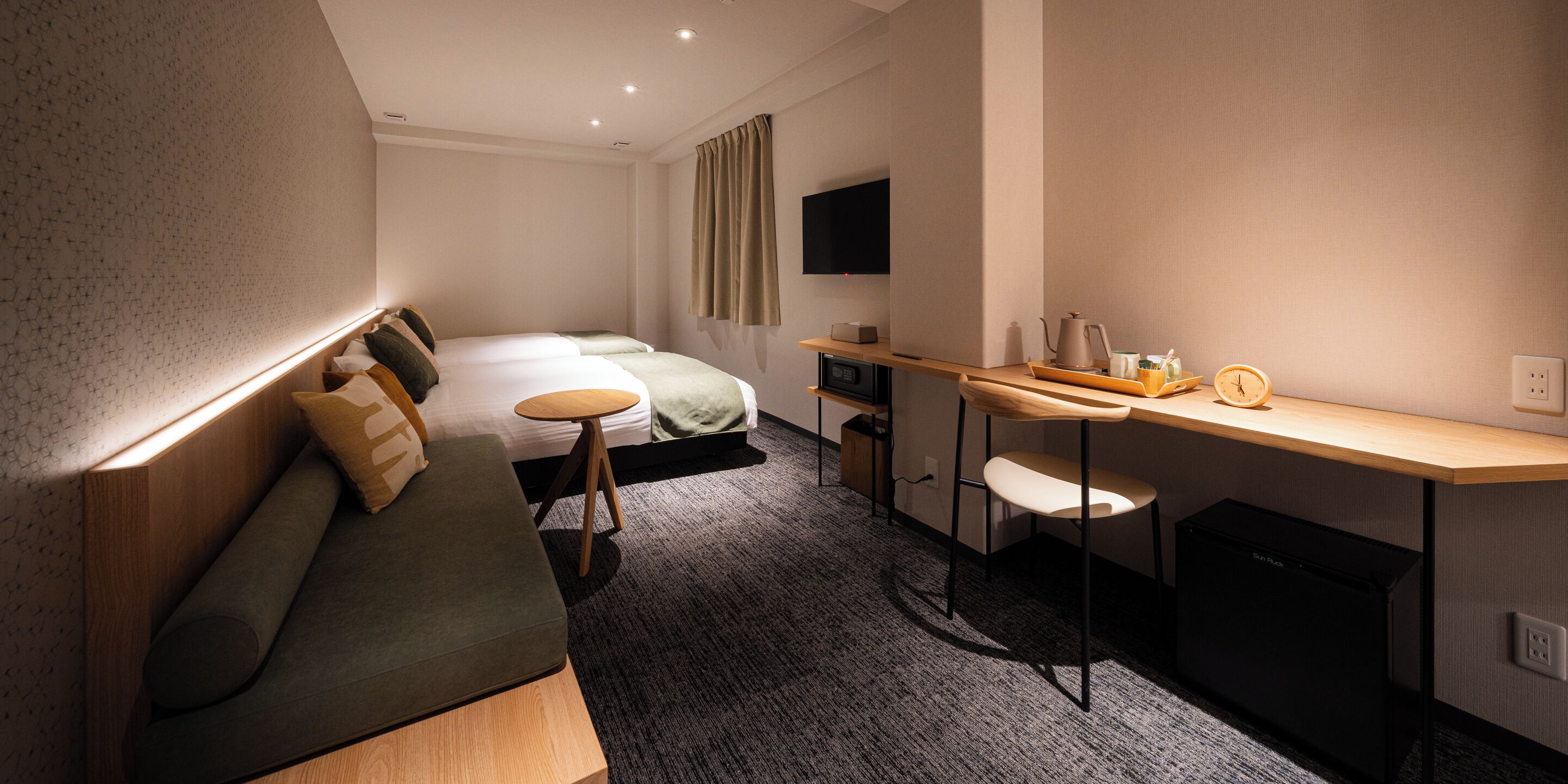 Deluxe Twin Room | In-room safe, desk, free WiFi