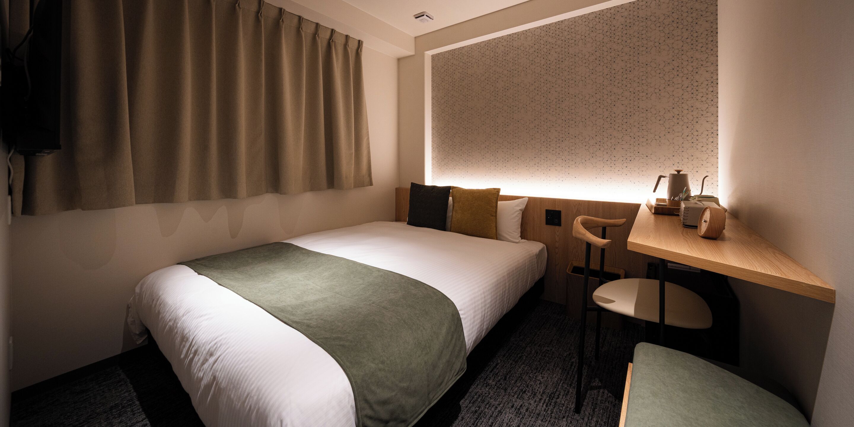 Standard Double Room, 1 Queen Bed | In-room safe, desk, free WiFi