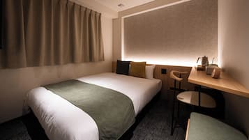 Standard dubbelrum - 1 queensize-säng | Värdeförvaringsskåp på rummet, skrivbord och gratis wi-fi