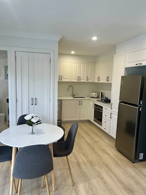 Fridge, microwave, oven, stovetop - Entire Attached Granny Flat Home - Sleeps 4! 150 metres to the Water Front! (Lake Illawarra)