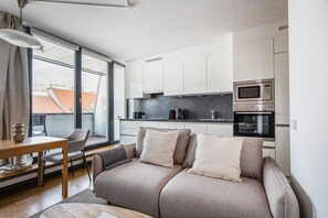 TV, stereo - Blueground | Landstraße, balcony, nr Belvedere (Vienna)