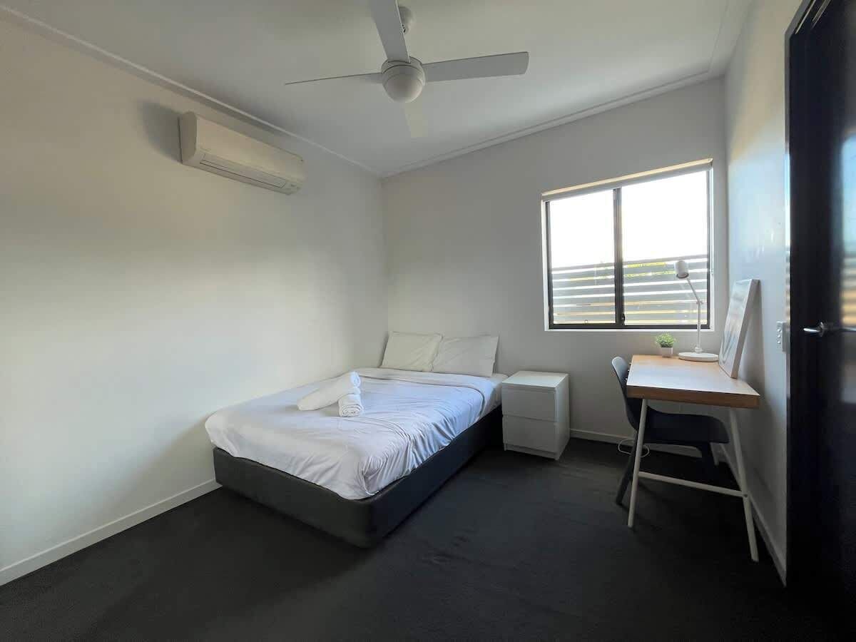 熨斗/熨衣板、WiFi、床单