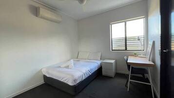 Fer et planche Ă repasser, Wi-Fi, draps fournis