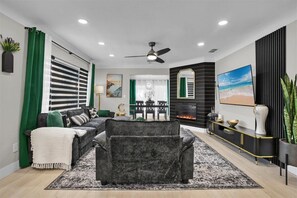 Living area - Tropical Getaway • Lagoon Pool, Spa & Big Yard (Largo)