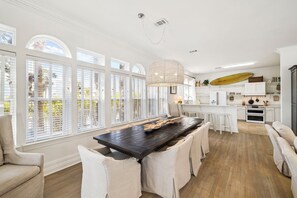 Dining - Seagrove ~ Walk to Beach | NEW | Foosball | Heated Pool | Coastal Decor (Seagrove)