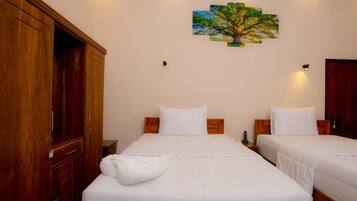 Dobbelt- eller tomannsrom | Skrivebord og wi-fi (inkludert)