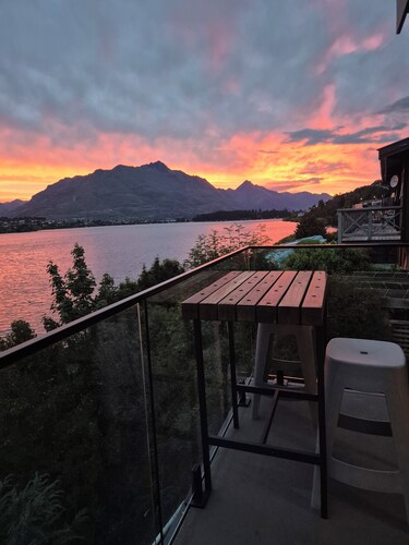 Lakefront home with awesome views and perfectt location close to everything. 