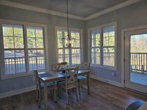 Dining - Spacious craftsman farmhouse in North Augusta, 8 miles from Augusta National (North Augusta)