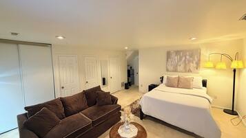 熨斗/熨衫板、Wi-Fi、床單