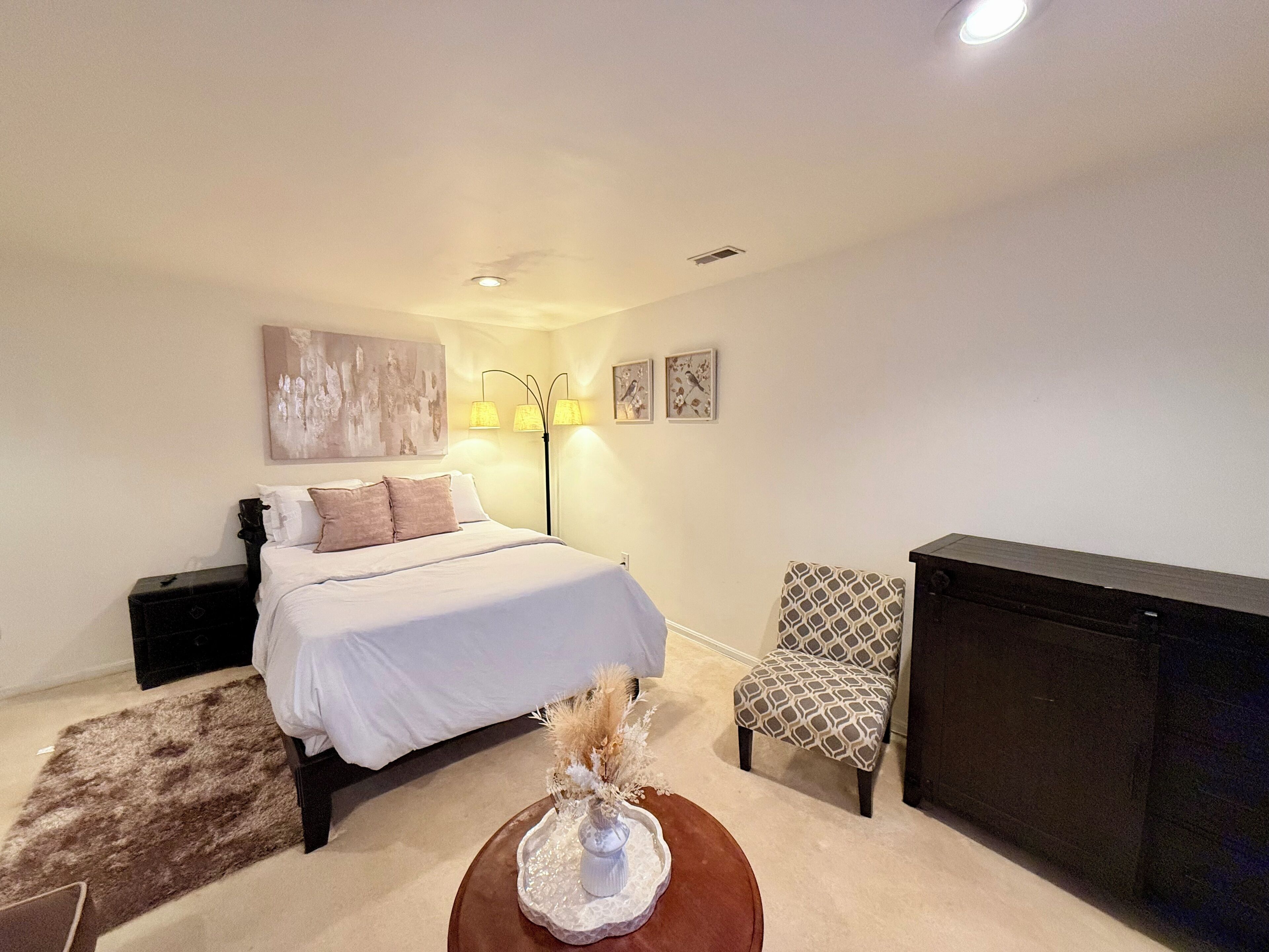 熨斗/熨衫板、Wi-Fi、床單