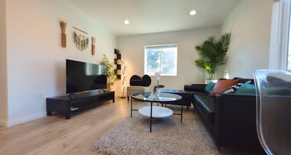 Charming 2-bedroom house with AC in Fairview