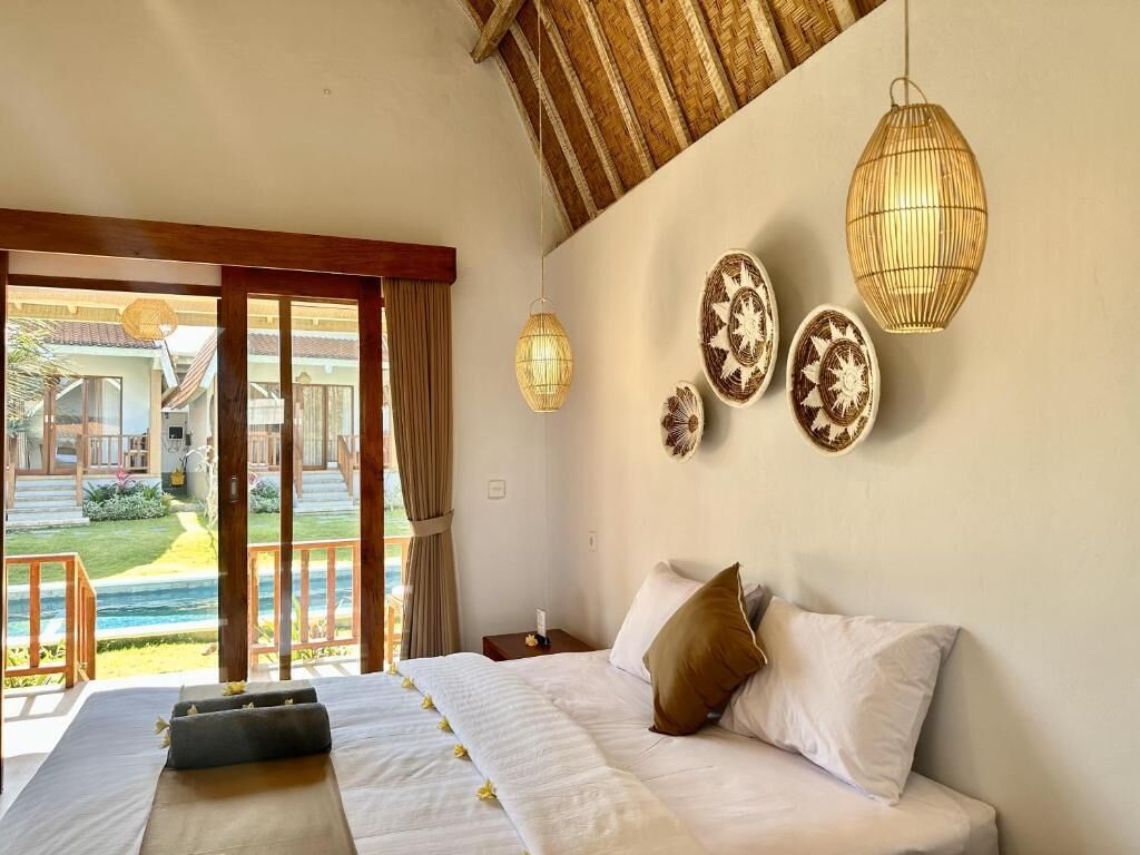 Caja de seguridad en la habitación y escritorio 