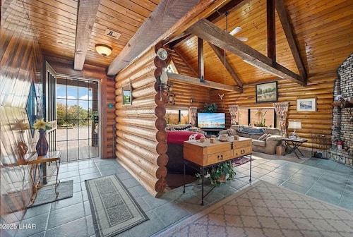 Kingman Mountain Cabin